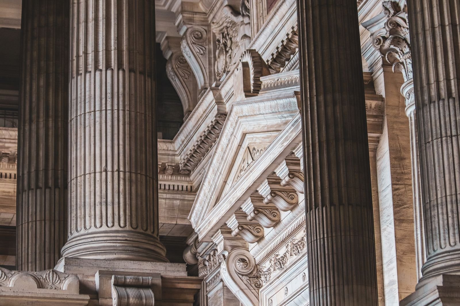 Depo-Provera brain tumor lawsuit: tall stone columns of a historic courthouse building