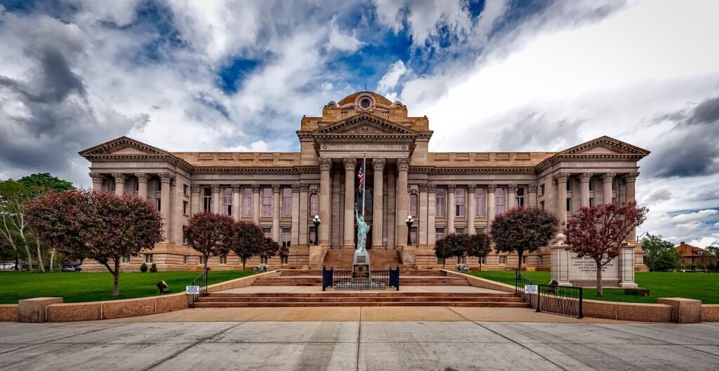 Depo-Provera lawsuit: front of a neoclassical courthouse building with tall columns
